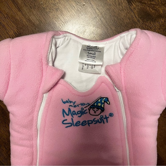 Baby Merlin’s Magic Sleepsuit Pink Fleece Size Small 3-6 Months Like New - Picture 2 of 4